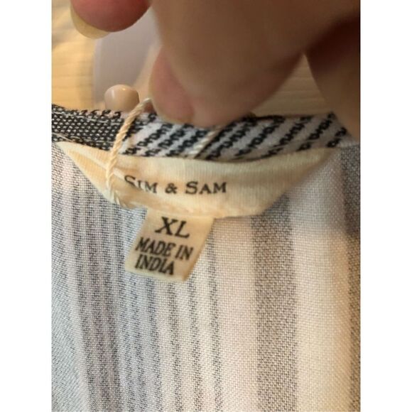 Sim & Sam Tie Front Striped Top XL - Picture 6 of 11